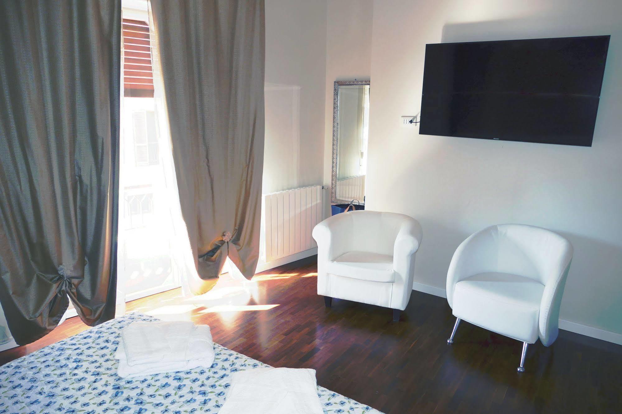 Domus Yenne Suites Cagliari Exterior foto